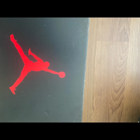 Jordan 5s 6.5 - Picture 4 of 6